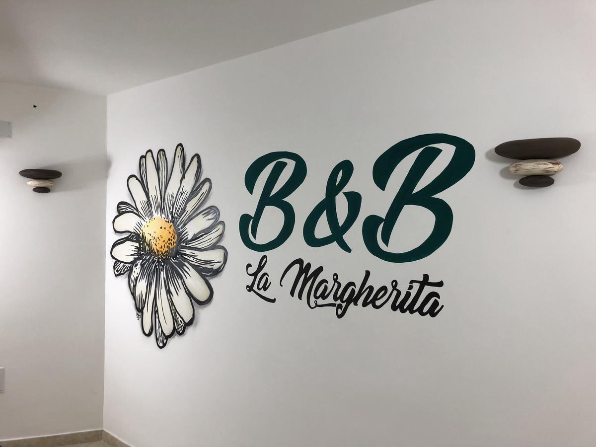 B&B La Margherita 卡斯特拉玛雷帝斯达比亚 外观 照片